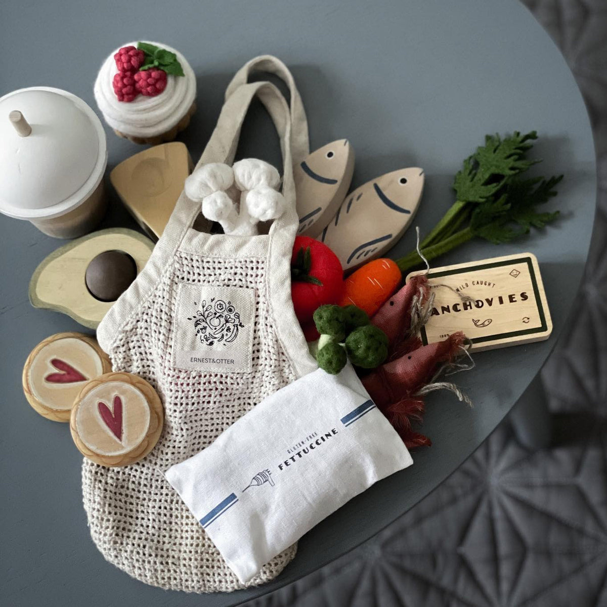 Ernest & Otter mini market mesh tote bag lifestyle