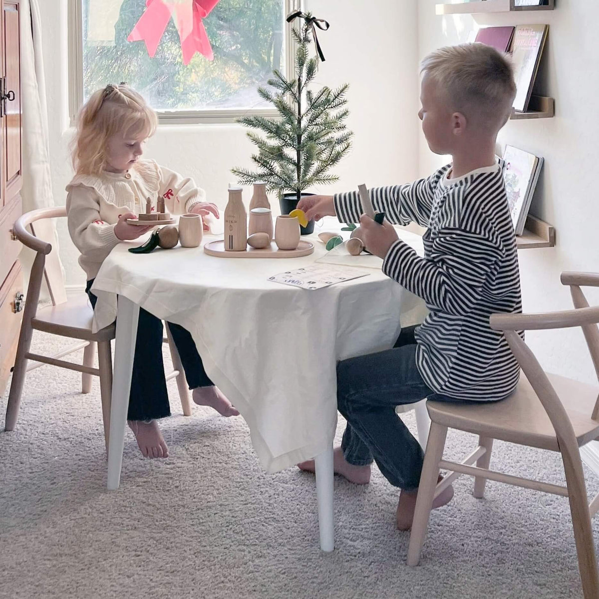 Kids Play Table Tablecloth, Crescent