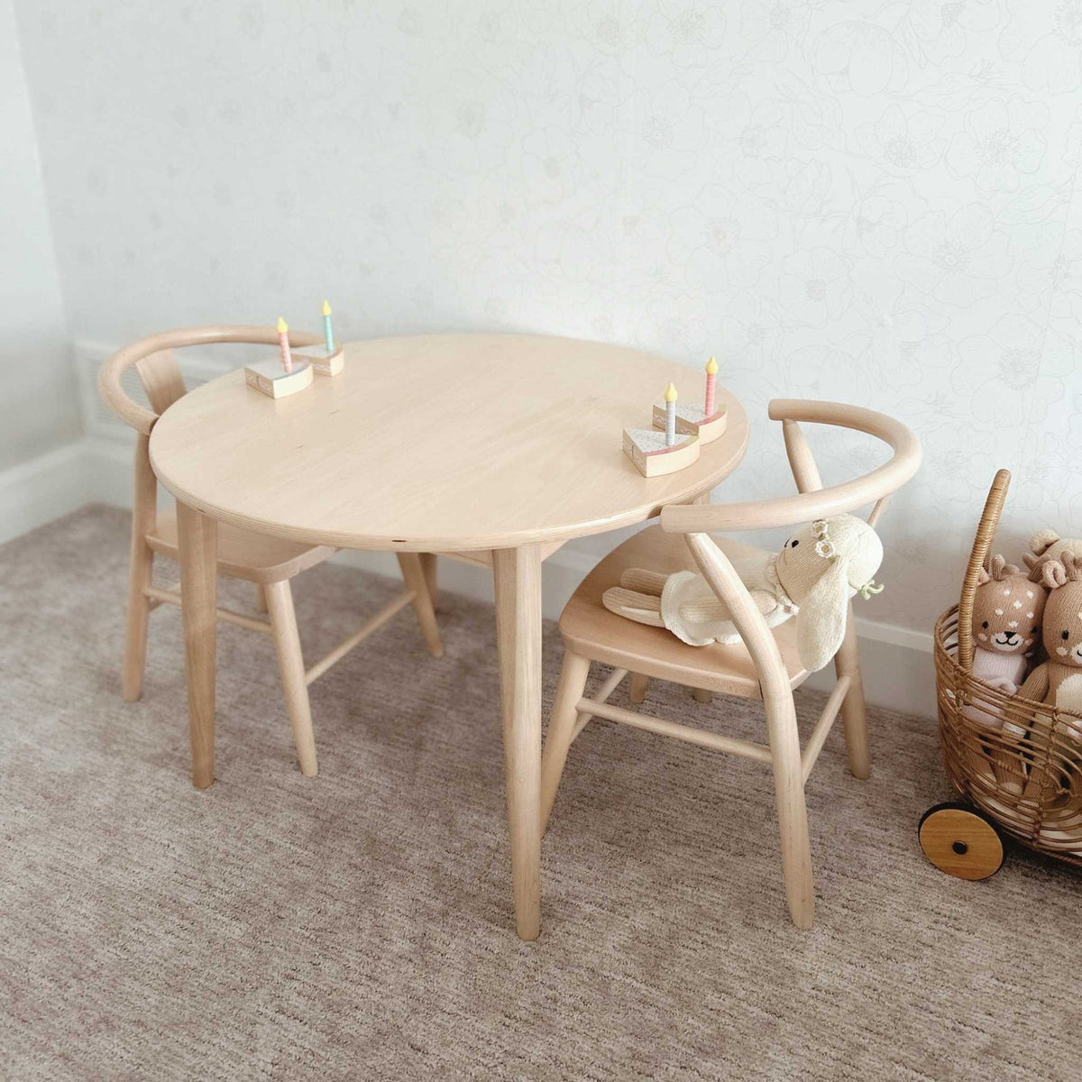 Crescent Kids Wood Play Table, Round, 29 Inch